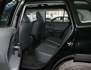 Toyota RAV4 seats clean interior good condition SUV