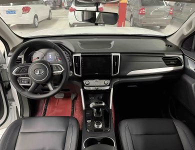 2021 GWM Poer 2.0T diesel 4WD automatic elite long bed interior