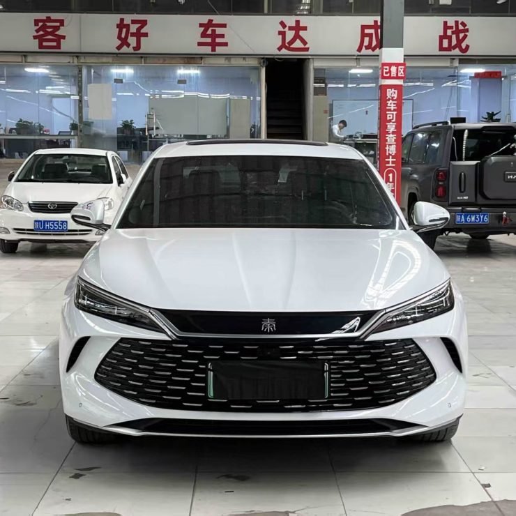 2024 BYD Qin L DM-i 120KM Leading front view