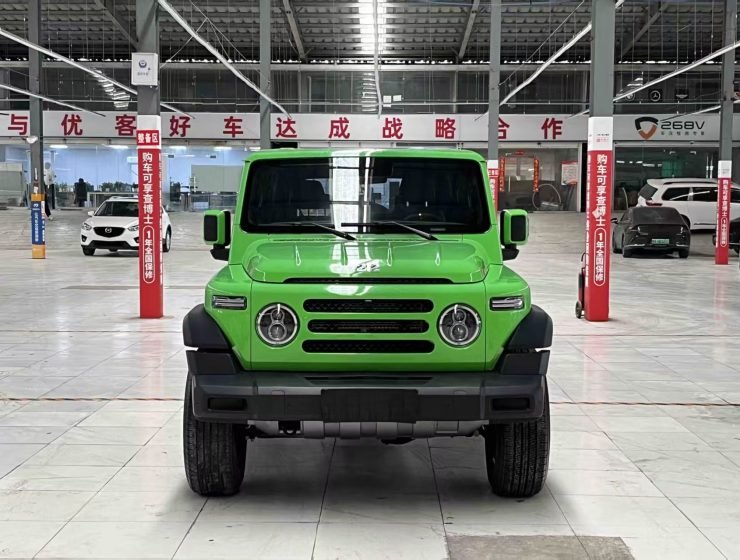 BAIC 212 T01 2024 off road SUV front view