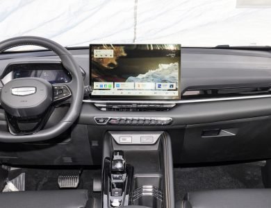 Geely Coolray 2026 touchscreen infotainment