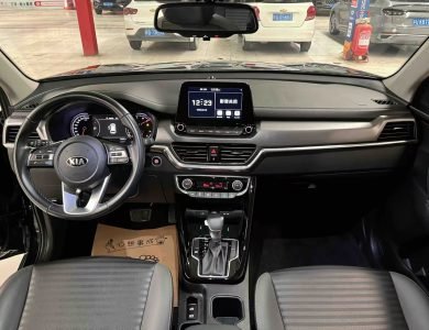 Kia Sportage 2019 2.0L Automatic Smart Luxury Edition Euro VI interior