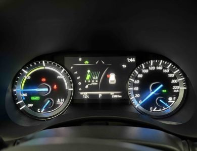 Toyota Crown Kluger 2021 2.5L HEV AWD Luxury Edition dashboard