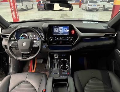 Toyota Crown Kluger 2021 2.5L HEV AWD Luxury Edition interior