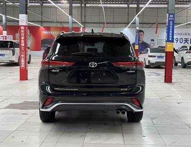 Toyota Crown Kluger 2021 2.5L HEV AWD Luxury Edition rear view