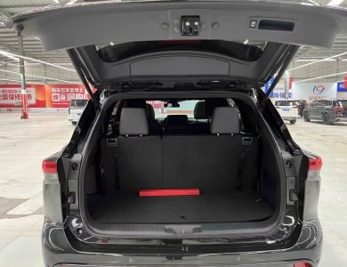 Toyota Crown Kluger 2021 2.5L HEV AWD Luxury Edition trunk space